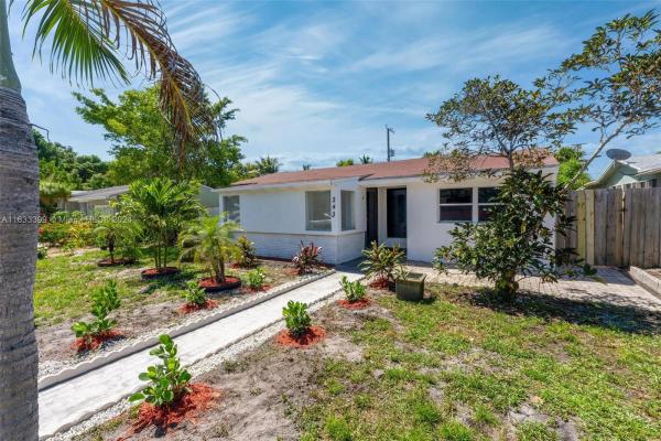 North Hollywood, 243 SW 15th St, Dania Beach, Florida 33304, image 2