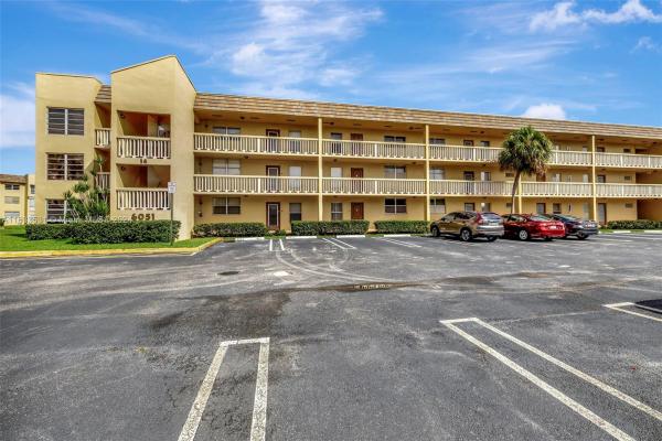 Bermuda Club, 6051 NW 61st Ave #203, Tamarac, Florida 33319, image 1