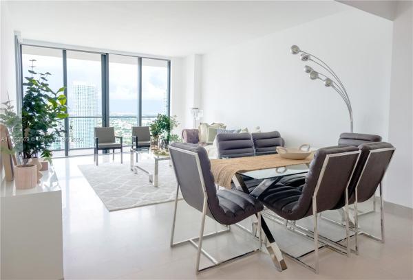 Reach Brickell City Centre, 68 SE 6th St #3910, Miami, Florida 33131, image 1