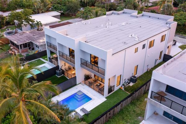 Bijou Lake Ridge, 1120 NE 10th Ave, Fort Lauderdale, Florida 33304, image 2