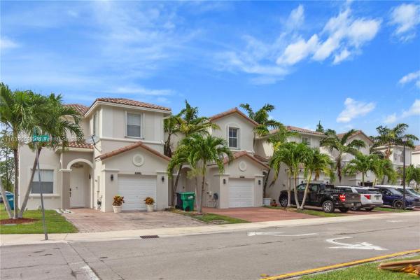 Villas Del Campo, 11051 SW 246th St, Princeton, Florida 33032, image 1