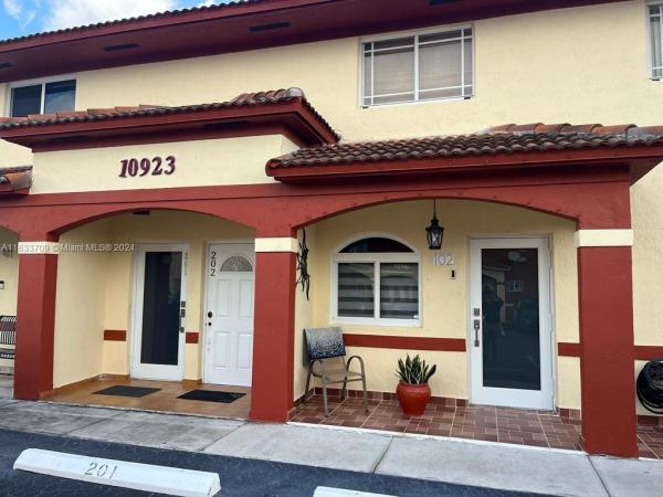 Garden Villas, Hialeah Gardens, Florida 33018, image 1