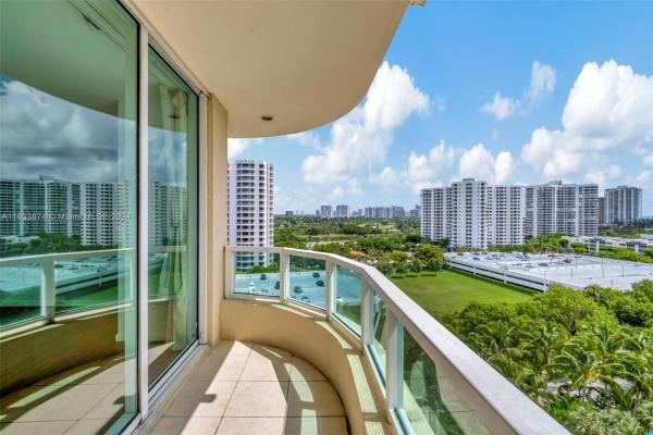 Aventura Marina 1, 3340 NE 190th St #1102, Aventura, Florida 33180, image 3