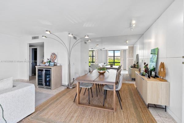 Towers Of Key Biscayne, 1121 Crandon Blvd #E308, Key Biscayne, Florida 33149, image 3