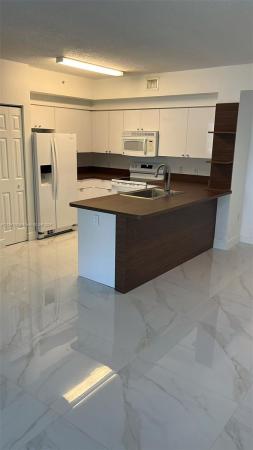 St Andrews At Nob Hill, 7940 N Nob Hill Rd #106, Tamarac, Florida 33321, image 1
