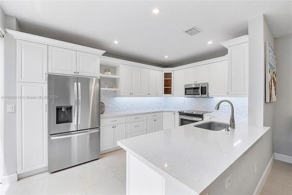 West Lake Village, 1135 Cherrypalm Ln, Hollywood, Florida 33019, image 3