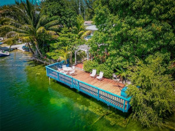 Lake Catalina, 5000 SW 82nd Ave, Olympia Heights, Florida 33155, image 1