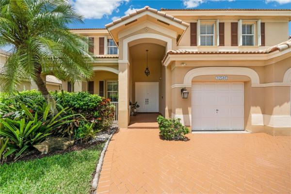 Kendall Breeze South, 12516 SW 123rd Ct, Kendall, Florida 33186, image 2