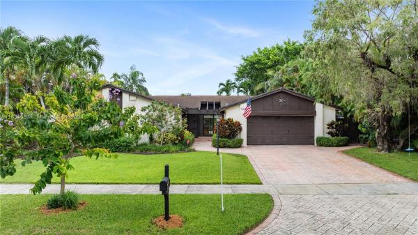 The Crossings, 10860 SW 136th Ct, The Crossings, Florida 33186, image 3