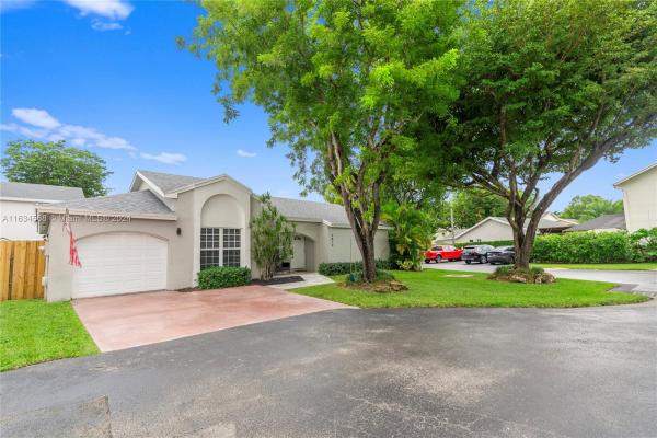 Doral Lakes, 9870 NW 51st Ln, Doral, Florida 33178, image 1