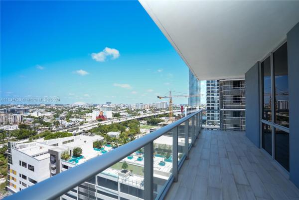 Brickell Ten, 1010 SW 2nd Ave #1708, Miami, Florida 33130, image 3