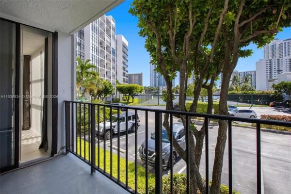 Oceanview Park, 1000 Parkview Dr #224, Hallandale Beach, Florida 33009, image 1