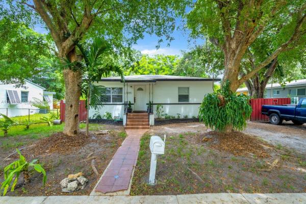 Palomar, 12325 NE 11th Pl, North Miami, Florida 33161, image 1