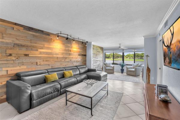 Belfort, 9747 N Belfort Cir #103, Fort Lauderdale, Florida 33321, image 1
