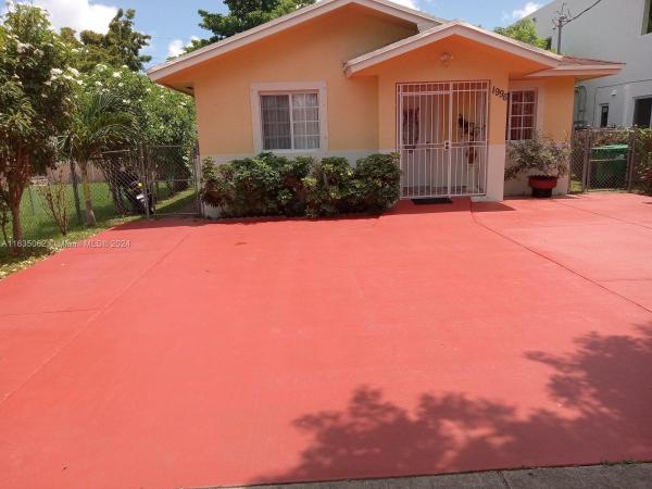 17th Avenue Manor, 1996 NW 50th St, Brownsville, Florida 33142, image 1