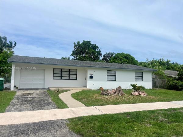 Fairway Park, 16025 SW 101st Ave, Palmetto Estates, Florida 33157, image 1