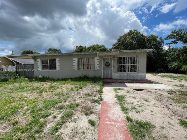 Opa-Locka Residential, 600 Jann Ave, Opa-Locka, Florida 33054, image 2