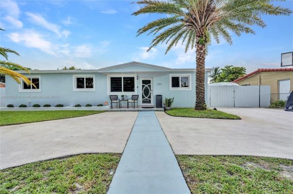 Greendale Estates, 2212 NW 195th St, Miami Gardens, Florida 33056, image 1