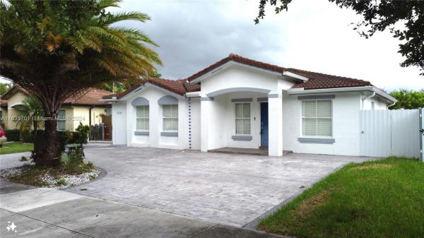 Mangus, 11305 SW 246th St, Princeton, Florida 33032, image 3