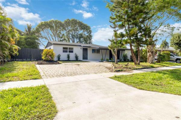 Palm Beach Square, 9148 Bamboo Dr, Palm Beach Gardens, Florida 33410, image 1