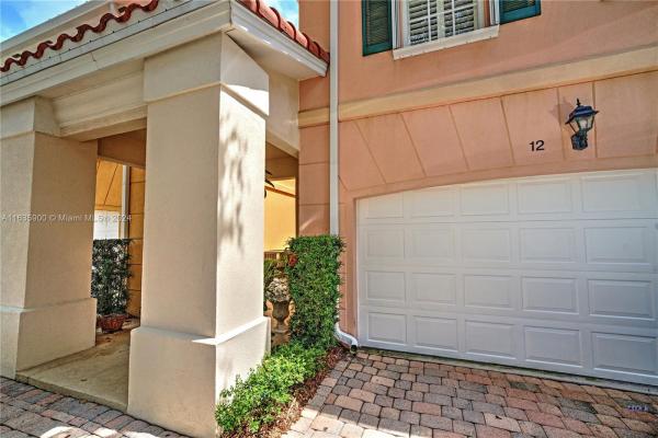 Tequesta Oaks, 12 Oakland Ct, Tequesta, Florida 33469, image 1