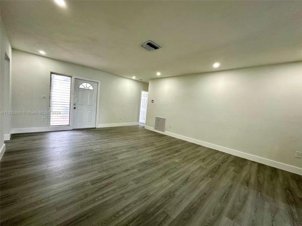 Scott Lake Manor, 1310 NW 172nd St, Miami Gardens, Florida 33169, image 3