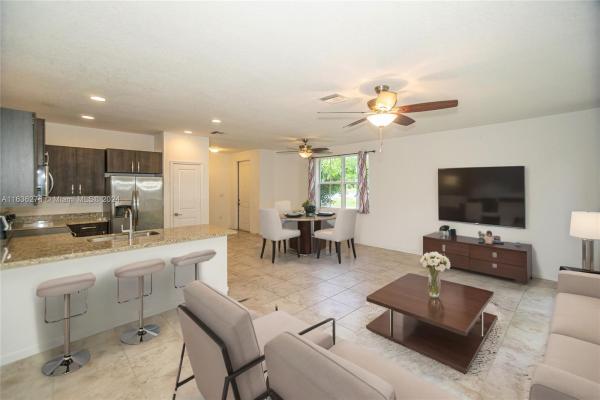 Palm Breeze, 1381 SE 24th Ter #1381, Homestead, Florida 33035, image 3