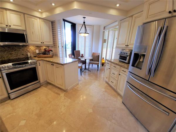 2000 Island Boulevard, 2000 Island Blvd #306, Aventura, Florida 33160, image 3