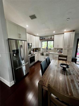 15795 SW 50th Ter, Unincorporated Dade County, Florida 33185, image 3