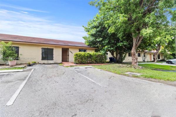 Waterside Townhomes, 13987 SW 280th Ter #13987, Leisure City, Florida 33033, image 3