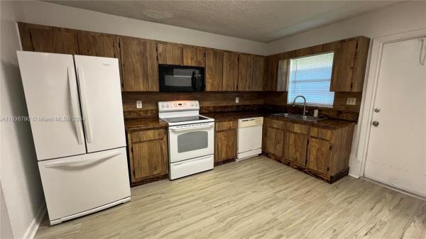 Main Street Place, 4235 SW 62nd Ave #1-2, Davie, Florida 33314, image 1