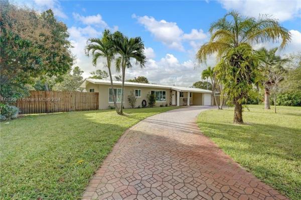 Country Club Estates, 4340 SW 2nd Ct, Plantation, Florida 33317, image 1