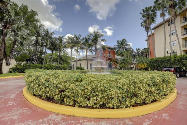 Las Vistas At Doral, 8290 Lake Dr #134, Doral, Florida 33166, image 1