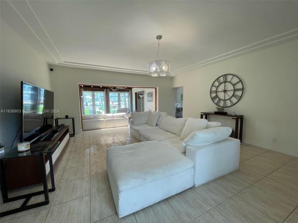 Keystone Point, 2130 NE 124th St, North Miami, Florida 33181, image 2