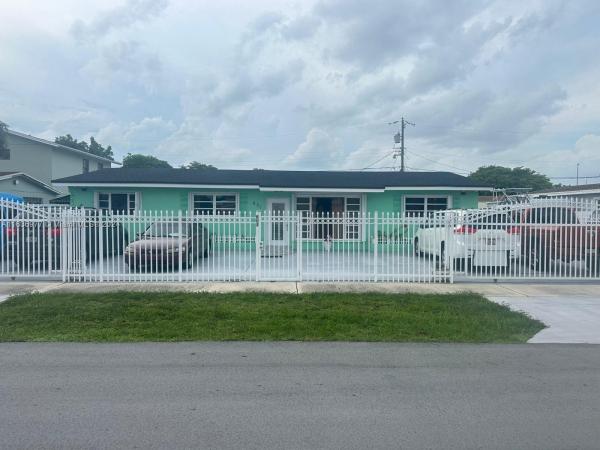 Cravero Cloverleaf Estates, 801 NW 171st Ter, Miami Gardens, Florida 33169, image 1