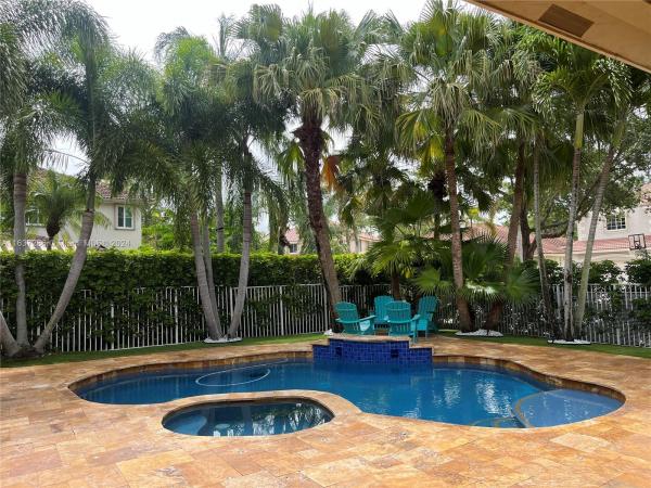 Highland Meadows, 1000 Highland Meadows Dr, Weston, Florida 33327, image 1