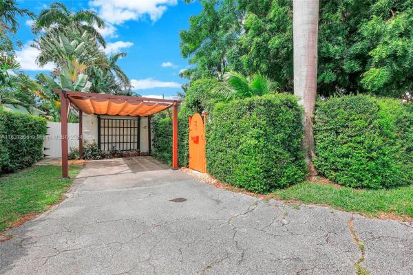Hollywood Place, 1515 Hayes St, Hollywood, Florida 33020, image 3