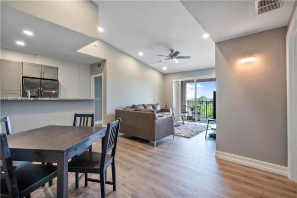St Andrews At Nob Hill, 7940 N Nob Hill Rd #305, Tamarac, Florida 33321, image 1