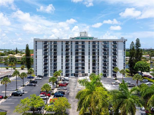 Inland Towers, 2075 NE 164th St #207, North Miami Beach, Florida 33162, image 1