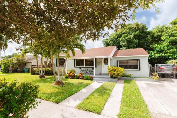420 NE 110th Ter, Unincorporated Dade County, Florida 33161, image 2