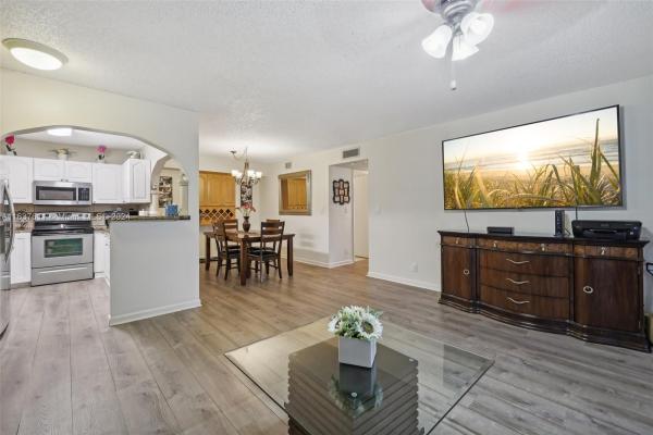 The Laurels At Margate, 464 N Laurel Dr #2007, Margate, Florida 33063, image 1