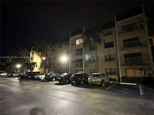 Wisperwood Village, 9301 SW 92nd Ave #A316, Kendall, Florida 33176, image 3