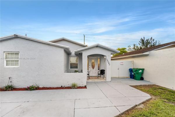 In-Mar, 18040 NW 36th Ave, Miami Gardens, Florida 33056, image 3