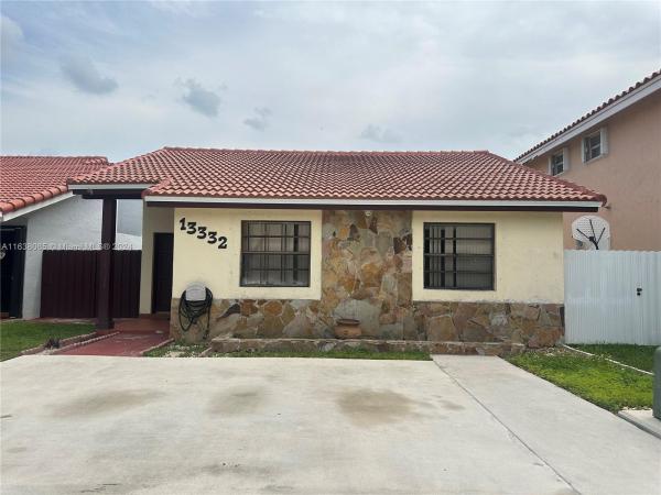 Miller Homes, 13332 SW 61st St, Kendale Lakes, Florida 33183, image 1