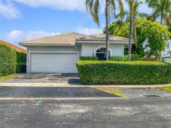 16053 SW 68th Ter, Unincorporated Dade County, Florida 33193, image 2