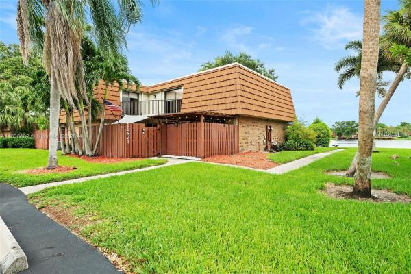Village At Lake Pine, 11871 SW 12th Pl #11871, Davie, Florida 33325, image 1