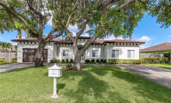 Cloisters At The Falls, 12740 SW 93rd Ave, Kendall, Florida 33176, image 1