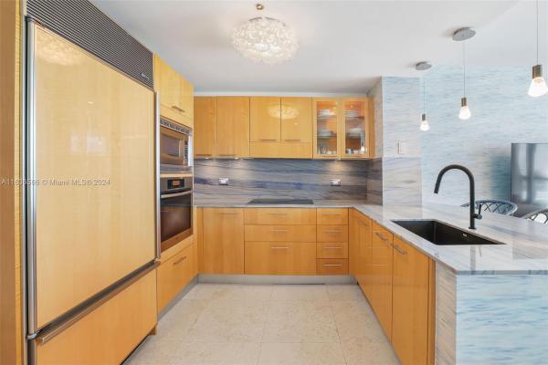 South Carillon Beach, 6799 Collins Ave #1601, Miami Beach, Florida 33141, image 3
