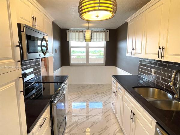 Coronado At Jacaranda, 250 Jacaranda Dr #608, Plantation, Florida 33324, image 1