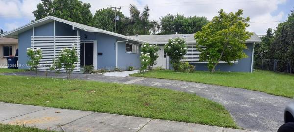 Point Royale, 19435 W Lenaire Dr, Cutler Bay, Florida 33157, image 1